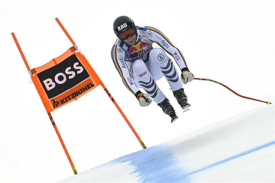 Luis Vogt gelingt eine bärenstarke Fahrt in Kitzbühel.Hans Klaus Techt/APA/dpa