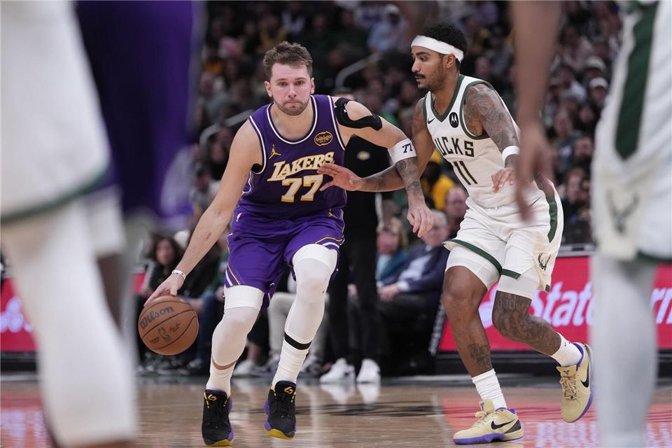 Luka Doncic erzielte wieder über 40 Punkte.Morry Gash/AP/dpa