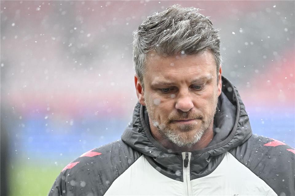 Lukas Kwasniok muss den Ausfall von Dominique Heintz verkraften.Harry Langer/dpa