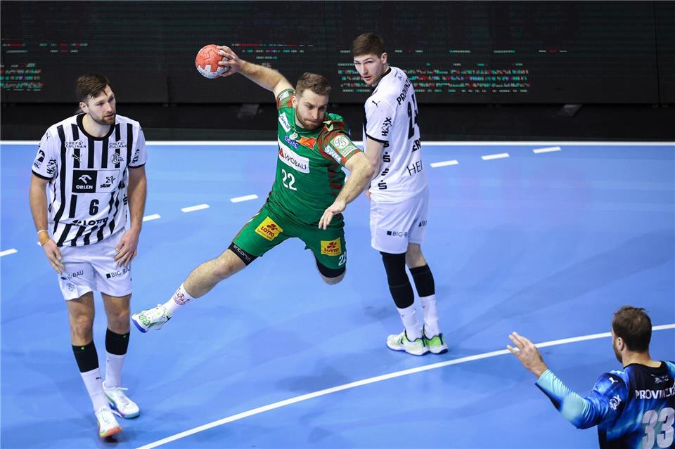 Lukas Mertens (2.v.l.) traf sechsfach gegen den THWRonny Hartmann/dpa-Zentralbild/dpa