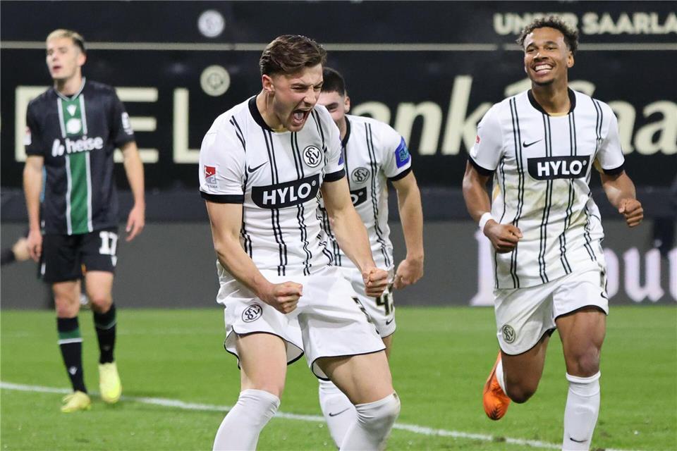 Lukas Petkov erzielt das 1:0 und war mit bester Mann auf dem Platz.Sebastian Bach/Fußball-News Saarland/dpa