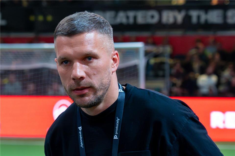 Lukas Podolski fühlt mit seinem ehemaligen Mitspieler mit.Soeren Stache/dpa