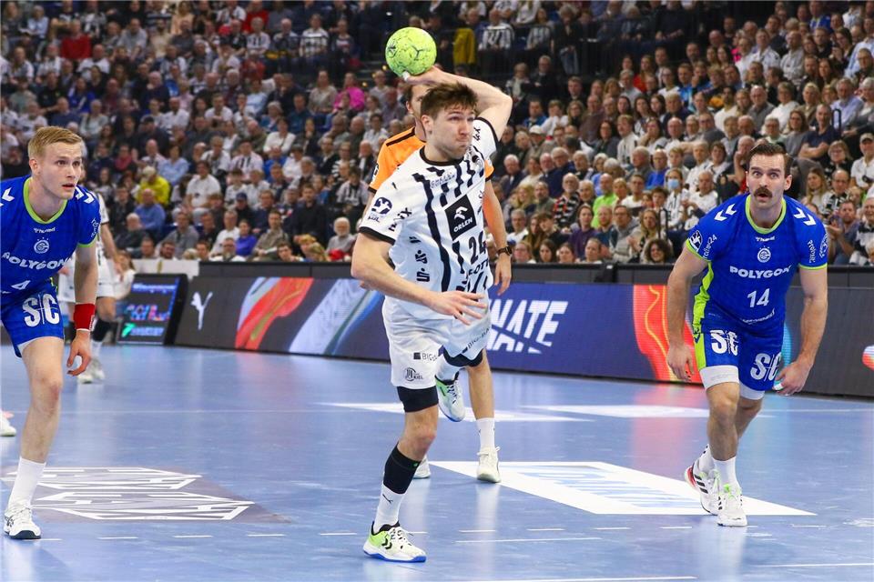 Lukas Zerbe und der THW Kiel spielten beim Bergischen HC. (Archivbild)Michael Hundt/dpa