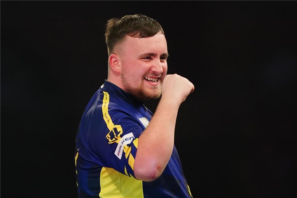 Ein Teenie und drei Weltmeister: Darts-WM in der Endphase Luke Littler könnte der jüngste Weltmeister werden.Zac Goodwin/PA Wire/dpa
