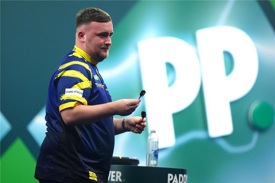 Luke Littler musste sich als Kind einer Operation an den Augen unterziehen. (Archivbild)Bradley Collyer/PA Wire/dpa