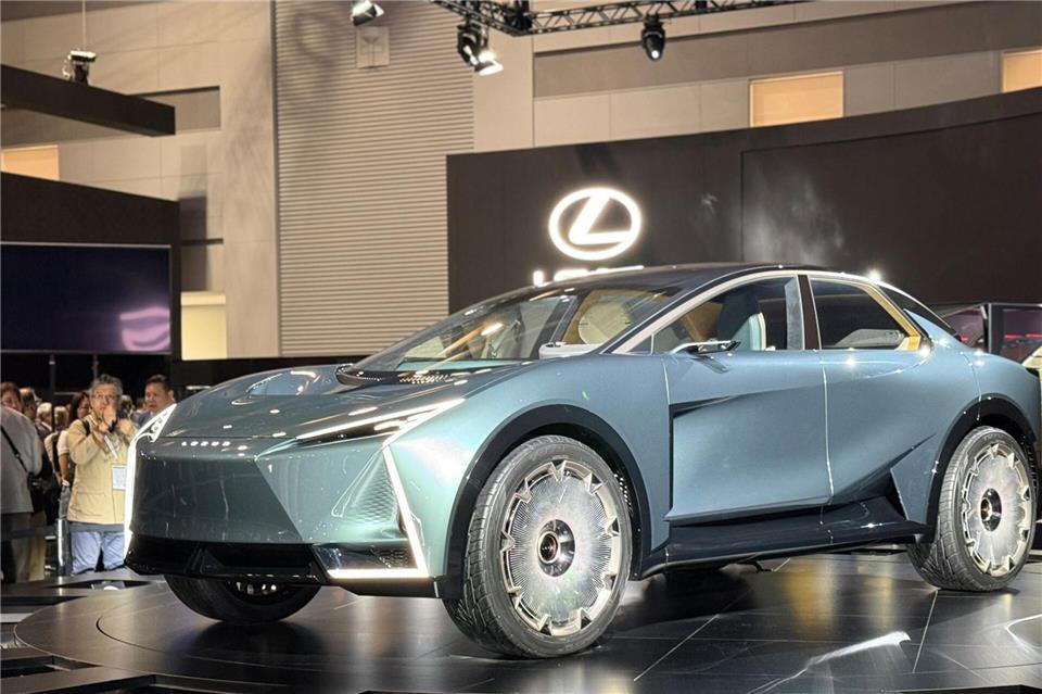 Van, Crossover, Supersportler: Lexus sortiert „Oberhaus“ neu Luxuriöses SUV-Coupé von gut fünf Metern: das LS Coupé Concept.Thomas Geiger/dpa-tmn