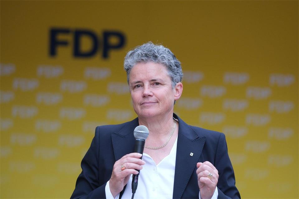 Lydia Hüskens hat als Ministerin besonders bei der Digitalisierung Akzente gesetzt. (Archivbild)Sebastian Willnow/dpa