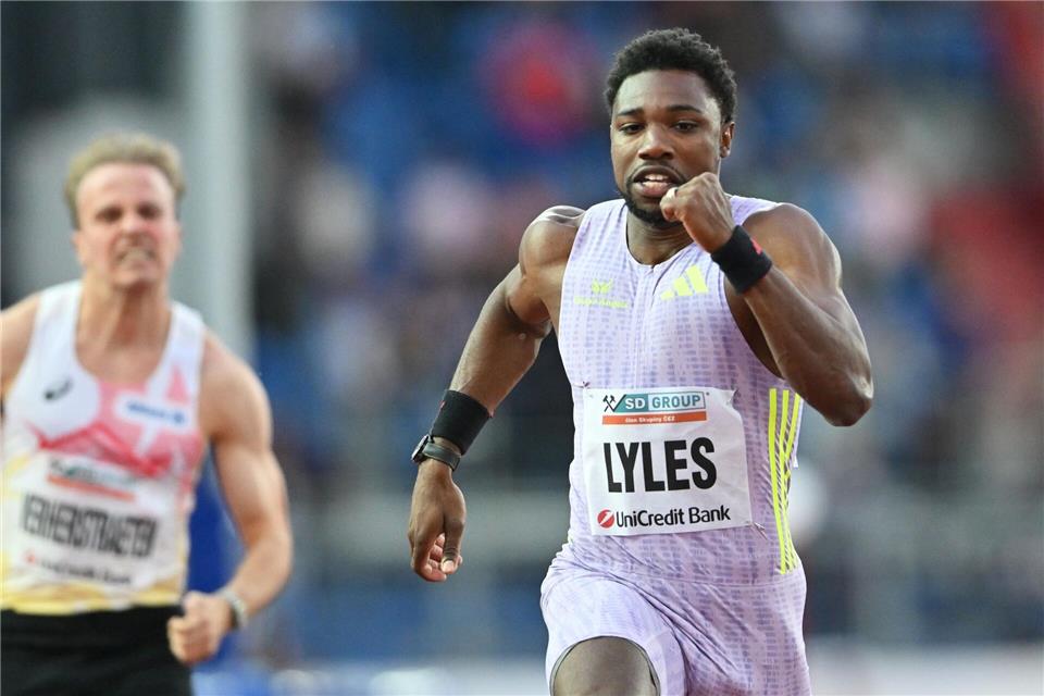 Lyles gewann das Rennen in 14,67 Sekunden.Lukas Kabon/AP/dpa