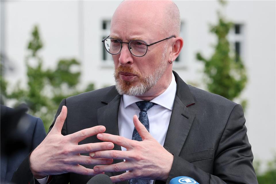 MV-Innenminister Christian Pegel (SPD) betonte die Zusammenarbeit der fünf Küstenländer.Bernd W�stneck/dpa
