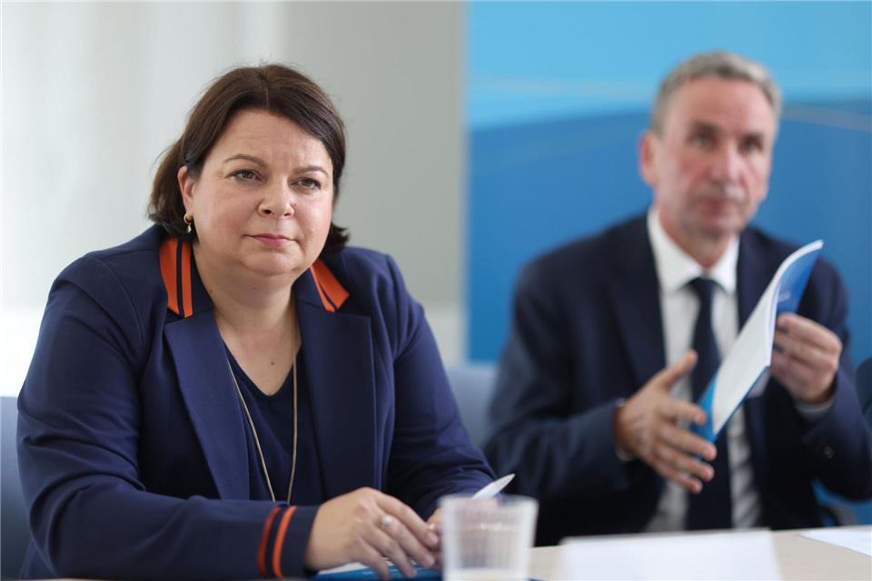 MV-Sozialministerin Stefanie Drese (SPD) appellierte an Arbeitgeber im Land, mehr Mut bei der Einstellung von Menschen mit Handicap zu zeigen.Danny Gohlke/dpa
