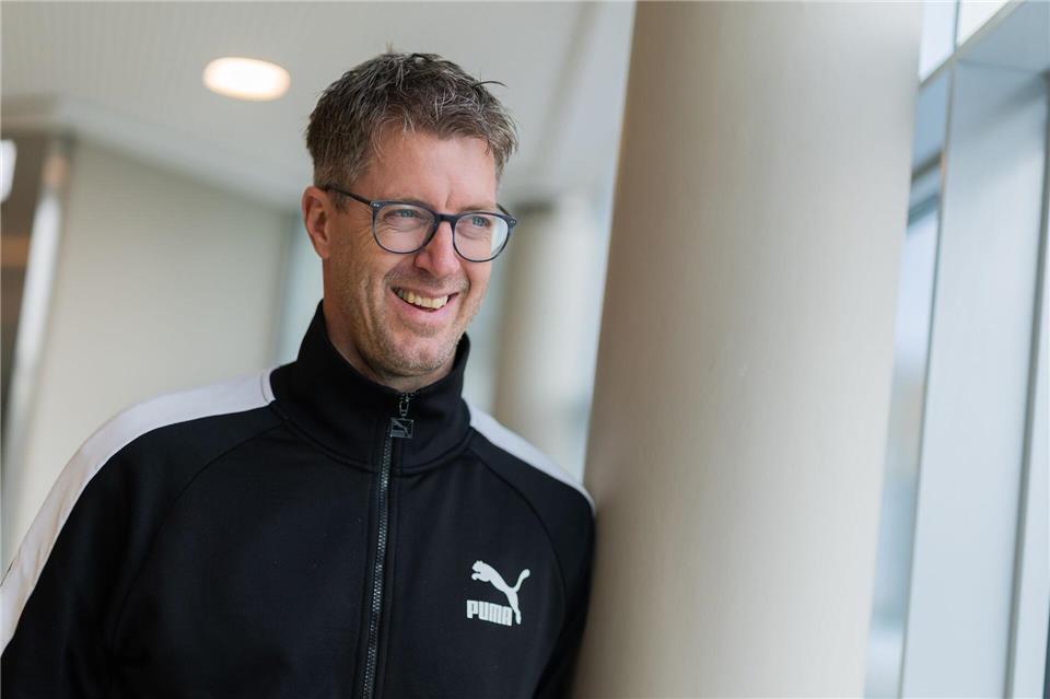 Macht den Spaß gerne mit: Bundestrainer Markus Gaugisch. (Archivbild)Rolf Vennenbernd/dpa