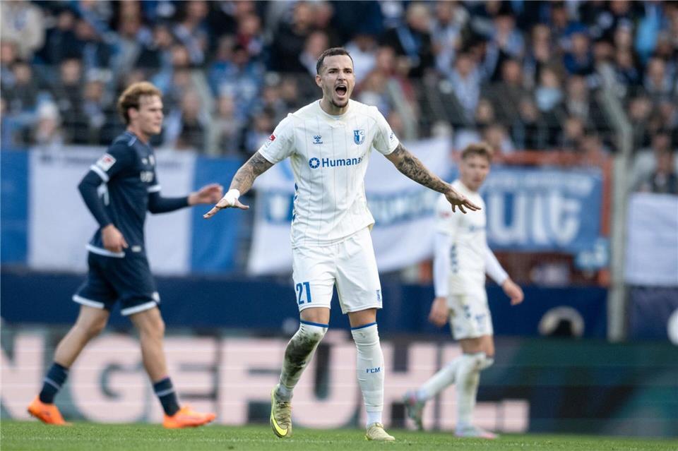 Magdeburgs Falko Michel setzte einen Foulelfmeter an die Latte.Fabian Strauch/dpa