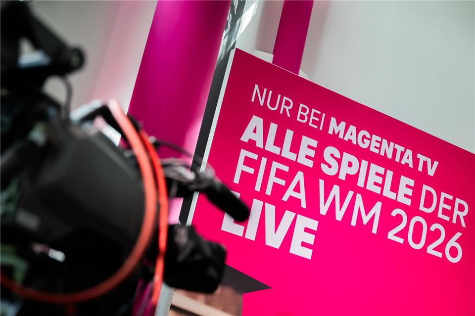 MagentaTV hat 44 Spiele exklusiv.Christoph Soeder/dpa