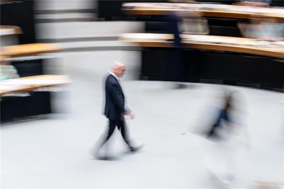 Mahnt SPD und Grüne zu Abstand zur Linkspartei: Kai Wegner. (Archivbild)Sebastian Christoph Gollnow/dpa