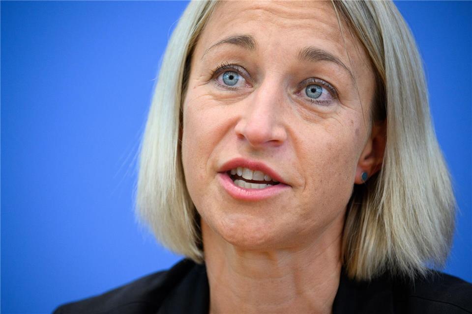 Mahnt zu mehr Geduld: Nadine Schön, die Co-Vorsitzende der Expertenkommission. (Archivbild)Bernd von Jutrczenka/dpa