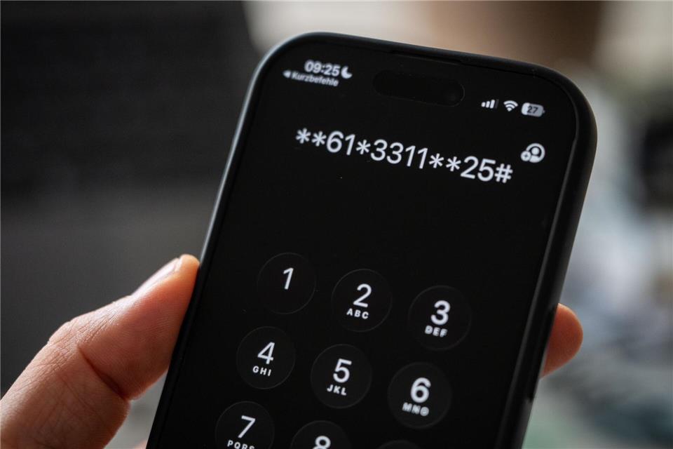 Mailbox individuell einstellen: Mit GSM-Codes lässt sich festlegen, wann die Mailbox Anrufe entgegennimmt, etwa bei Besetzt oder Nichterreichbarkeit.Zacharie Scheurer/dpa-tmn