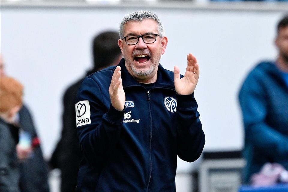 Mainz-Coach Urs Fischer bezeichnet die Partie am Donnerstag gegen Racing Straßburg als „historisches Spiel“. (Archivbild)Uwe Anspach/dpa