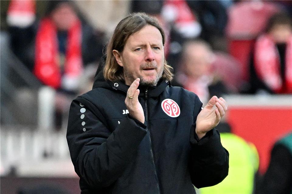 Mainz-Trainer Bo Henriksen hofft in Leverkusen auf die nächste Überraschung.Torsten Silz/dpa