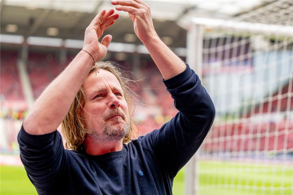 Mainz und Trainer Bo Henriksen bestreiten die Saisoneröffnung gegen StraßburgTorsten Silz/dpa