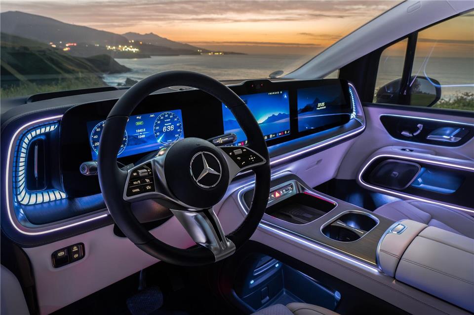 Mal ehrlich, es gibt Episoden von Star Trek, in denen es weniger futuristisch zuging als im VLE-Cockpit mit Hyperscreen.Henri Bubeck/Mercedes-Benz AG/dpa-tmn