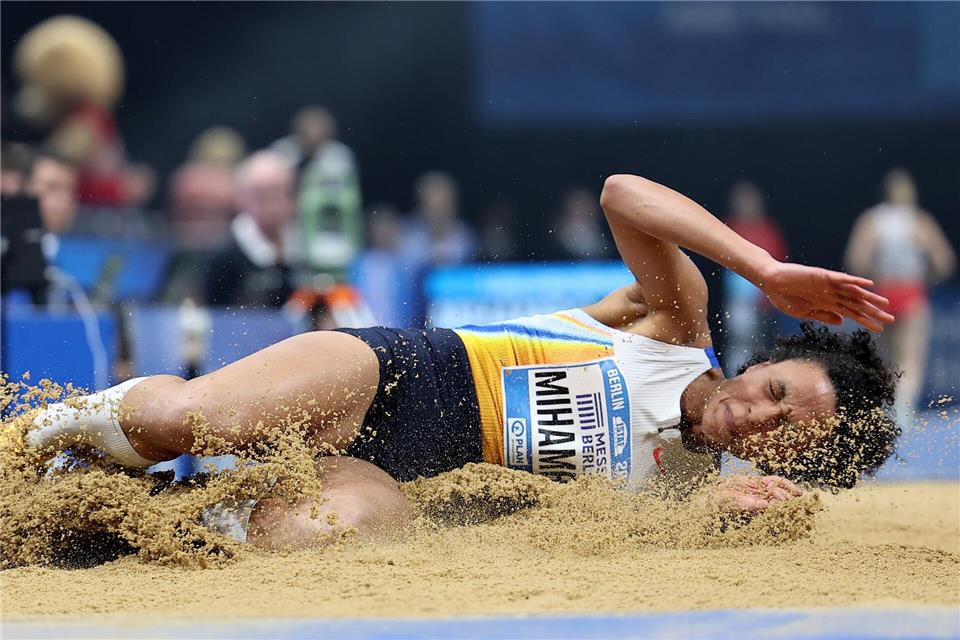 Malaika Mihambo beendete beim Istaf Indoor in Berlin ihre Hallensaison.Andreas Gora/dpa