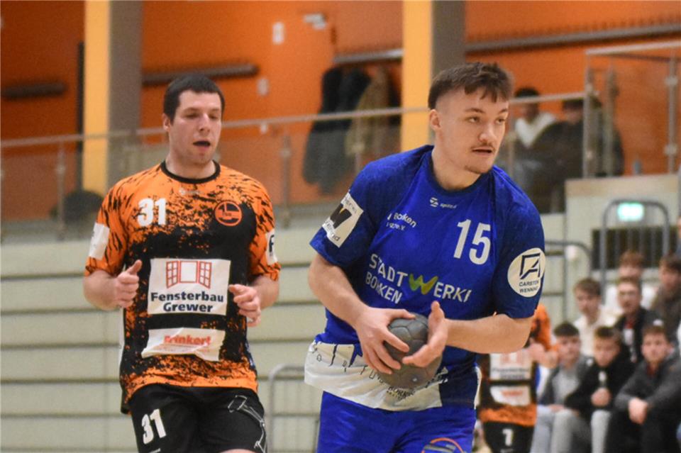 Mammutaufgabe: Elija Ebbing und der Verbandsligist TV Borken bekommen es am Samstagabend mit dem Tabellenführer Turnerbund Oberhausen zu tun.