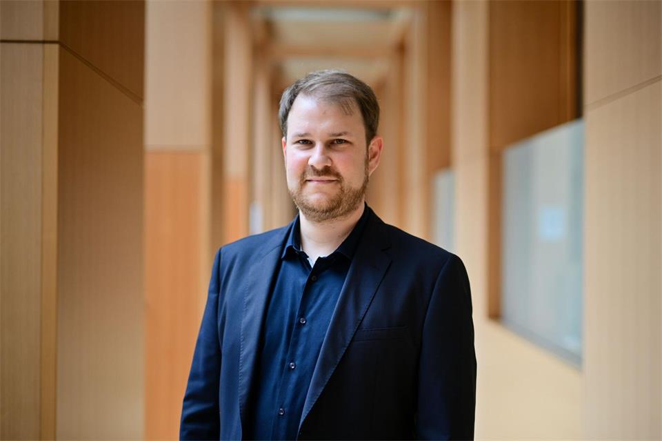 „Man merkt, dass die Jugendlichen in Deutschland leiden“, sagt Felmy. (Archivbild)Sebastian Christoph Gollnow/dpa