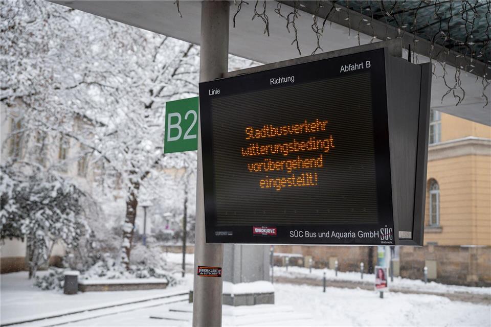 Mancherorts fiel der öffentliche Nahverkehr aus.Daniel Vogl/dpa
