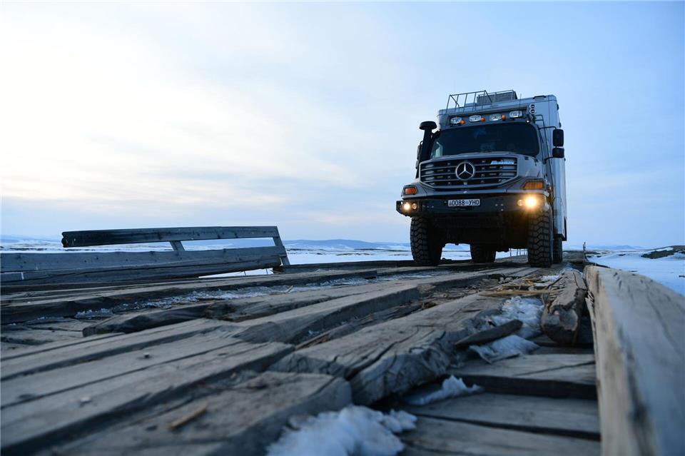 Manchmal wird man unsicher: Etwa, wenn das Holz morsch wirkt und die rund bis zu 27 Tonnen Eigengewicht eben nicht nur im Hinterkopf sind.Fabian Hoberg/dpa-tmn