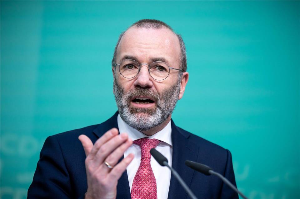 Manfred Weber (CSU) ist Vorsitzender der EVP-Fraktion im Europaparlament. (Archivbild) Michael Kappeler/dpa