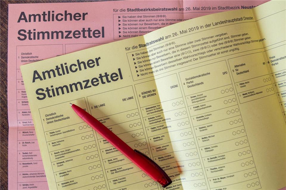 Mann gesteht Manipulation von Wahlzetteln in Dresden (Symbolfoto)Robert Michael/dpa-Zentralbild/dpa