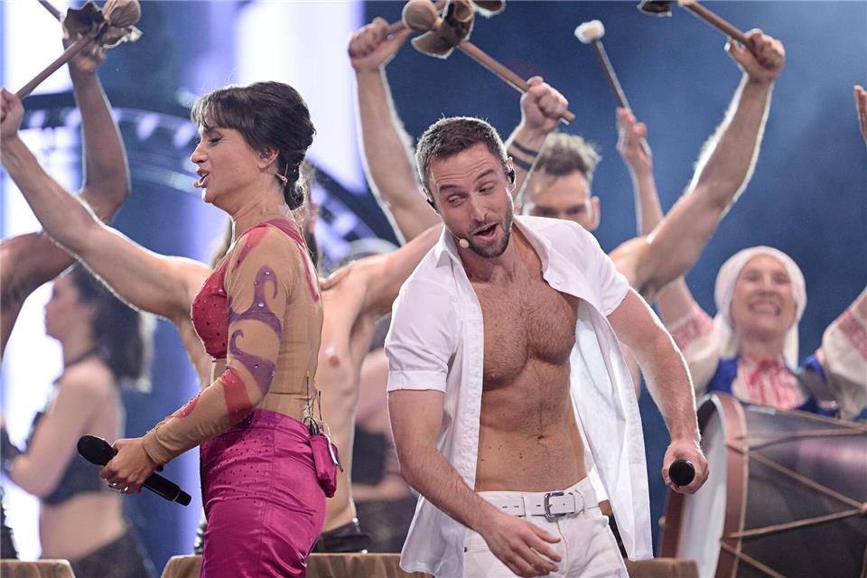 Måns Zelmerlöw und Petra Mede beim ESC-Finale in Stockholm 2016.  (Archivbild)picture alliance / dpa