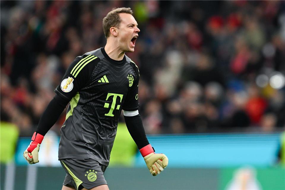 Manuel Neuer jubelt nach dem Einzug ins DFB-Pokal-Halbfinale.Sven Hoppe/dpa