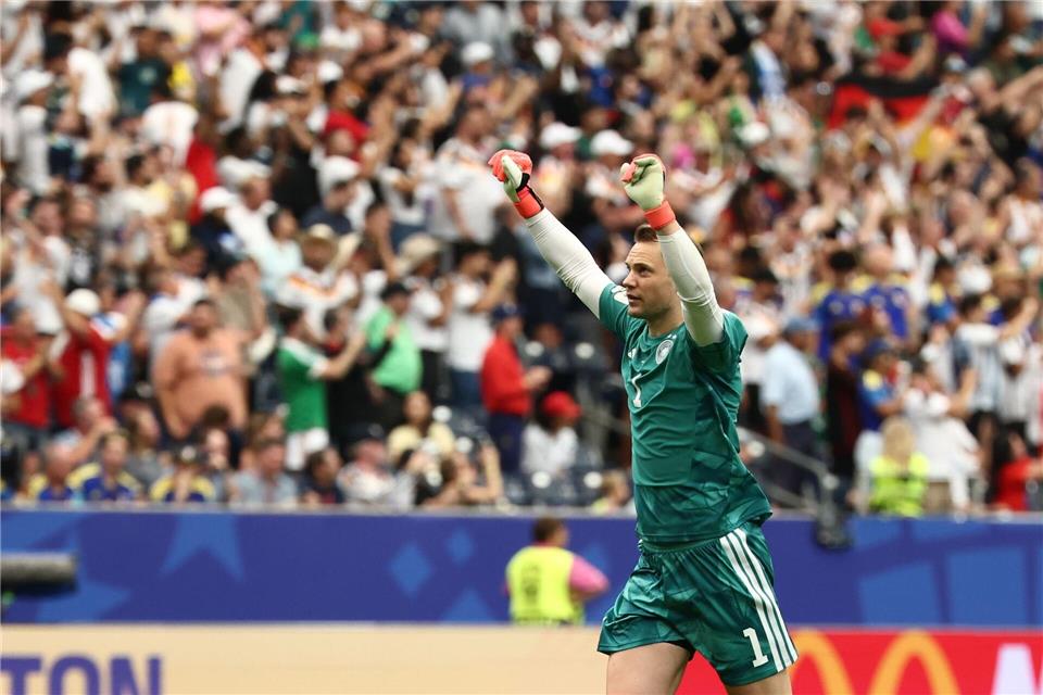 Manuel Neuer schrieb mit seinem Comeback Fußball-Geschichte. Christian Charisius/dpa