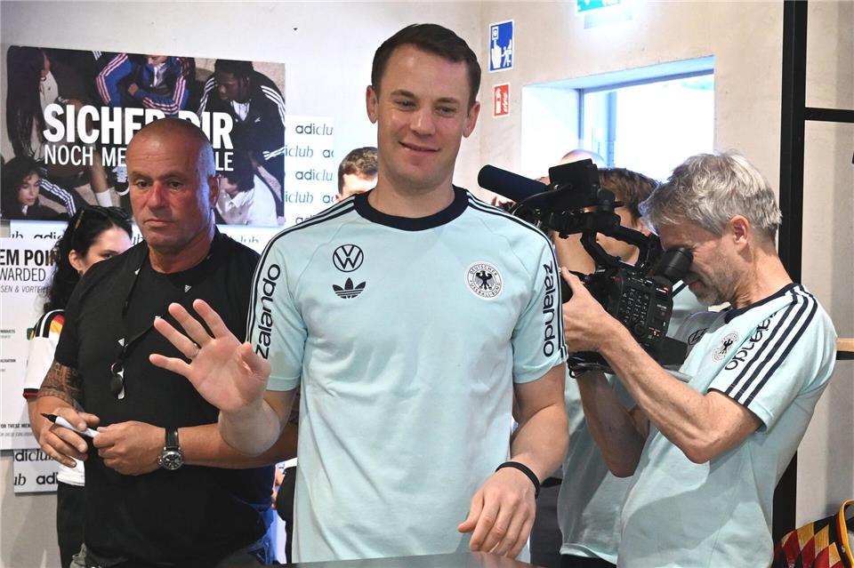 Manuel Neuer wird gegen Finnland noch geschont. Federico Gambarini/dpa