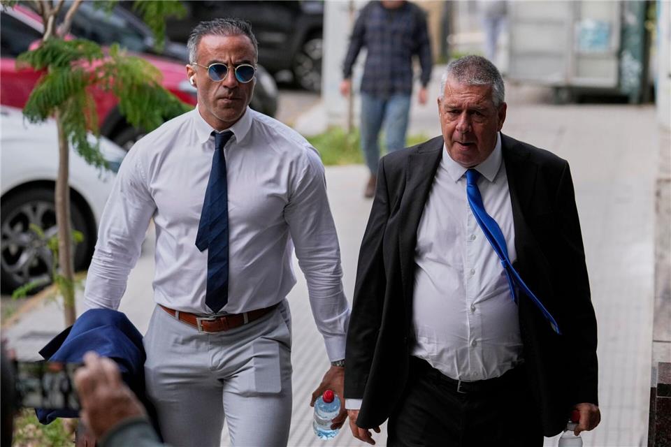 Maradonas Leibarzt und weiteren Medizinern und Pflegern wird Totschlag vorgeworfen. (Archivbild)Natacha Pisarenko/AP/dpa