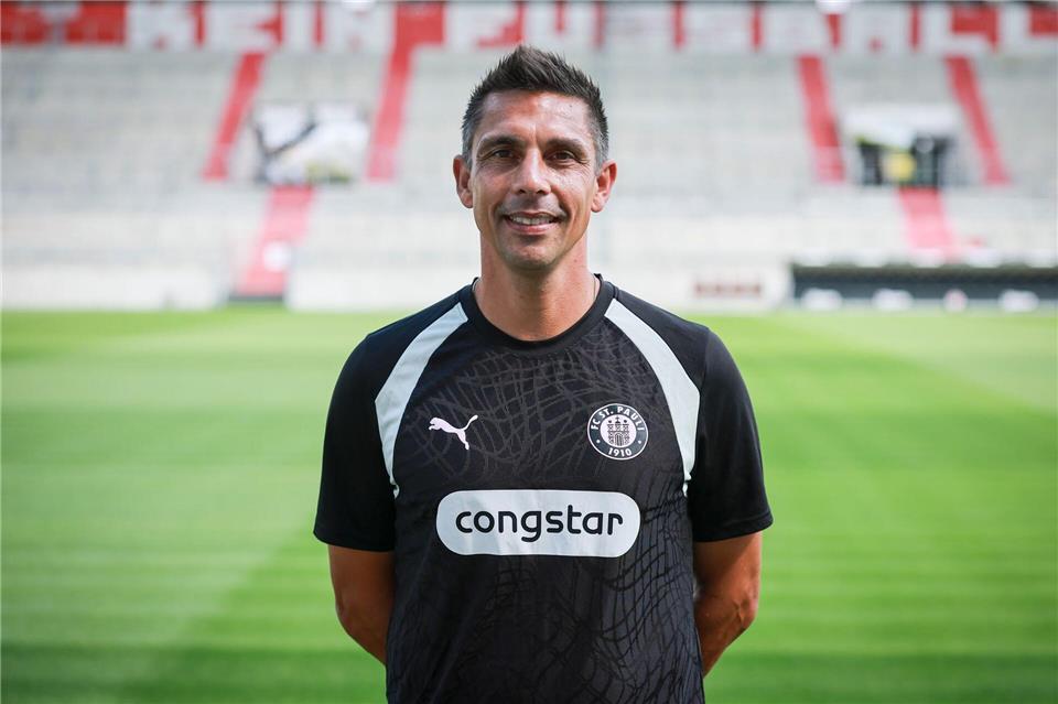 Marcel Rapp freut sich eine Woche vor dem Saisonstart über einen weiteren neuen Spieler.Christian Charisius/dpa