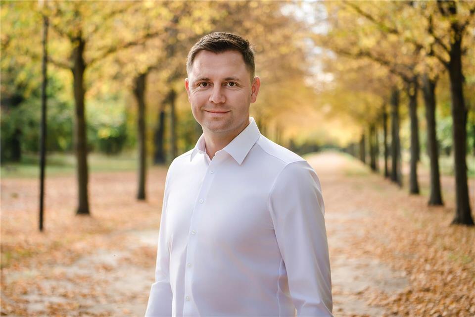 Marcel Schmidt bewirbt sich als parteiloser Einzelkandidat.Sweet Rosalie Photography/Marcel Schmidt/dpa