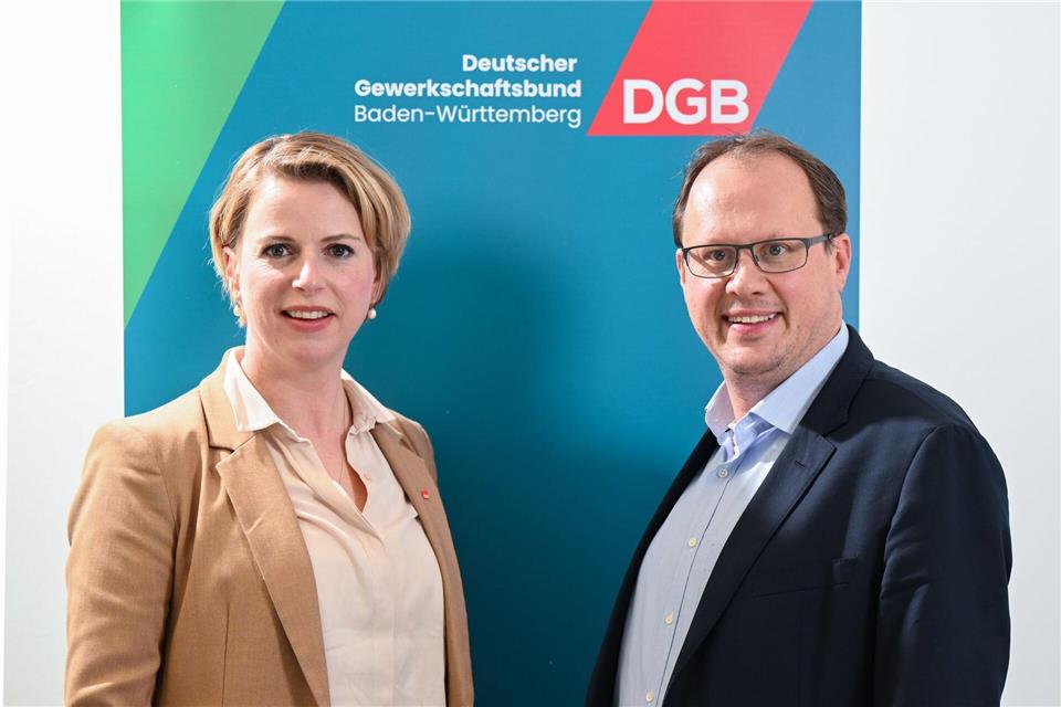 Maren Diebel-Ebers und Kai Burmeister stellen sich zur Wiederwahl für die DGB-Landesspitze. (Archivbild)Bernd Weißbrod/dpa