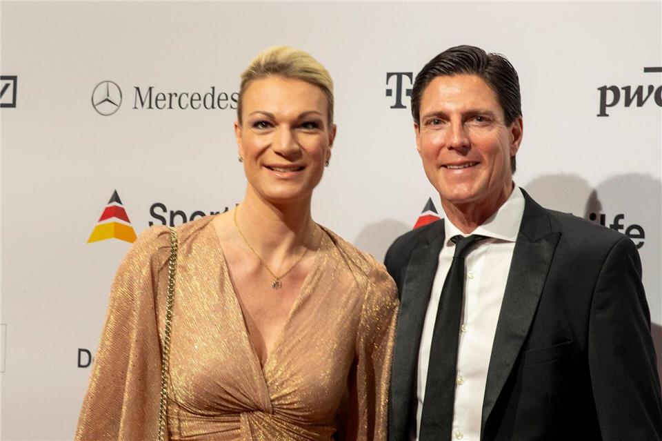 Maria Höfl-Riesch: Liebeskummer geht vorbei Maria Höfl-Riesch und ihr Ehemann Marcus Höfl trennten sich nach 13 Jahren Ehe.Helmut Fricke/dpa