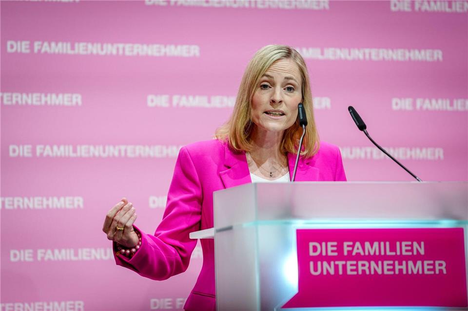 Marie-Christine Ostermann hat den Umgang des Wirtschaftsverbands Die Familienunternehmer mit der AfD korrigiert. (Archivbild)Kay Nietfeld/dpa