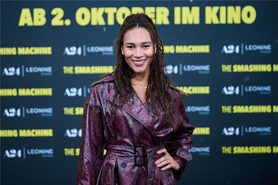 Marie Mouroum schaffte es im vergangenen Jahr bis ins Viertelfinale von „Let’s Dance“. (Archivbild)Annette Riedl/dpa