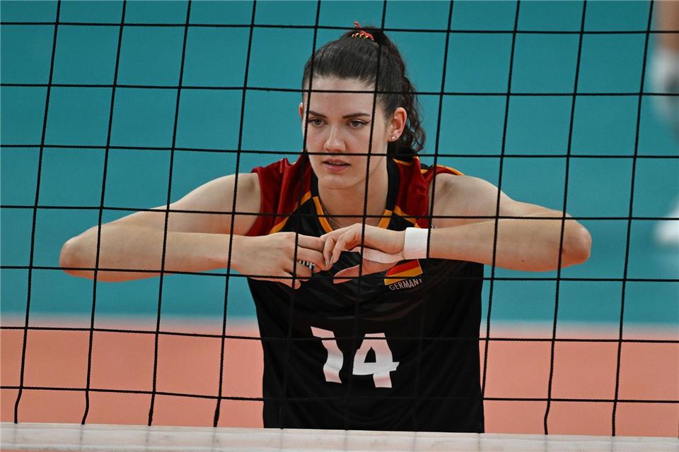 Marie Schölzel und die deutschen Volleyballerinnen feierten einen gelungenen Start. (Archvbild)Arne Dedert/dpa