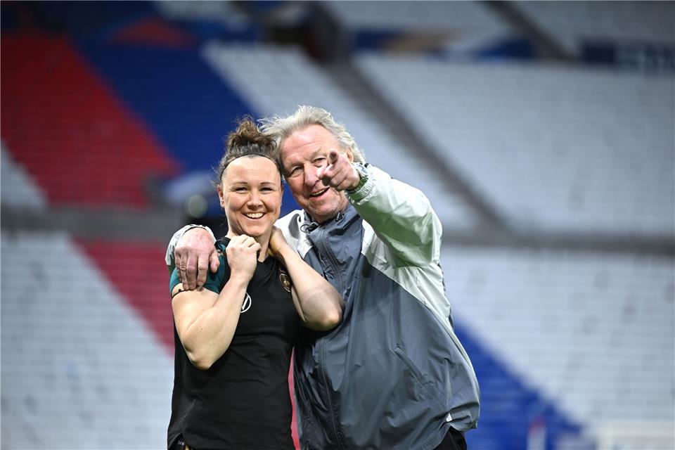 Marina Hegering hat gut Lachen. Bundestrainer Horst Hrubesch hat die Bocholterin für die Olympischen Spiele nominiert.