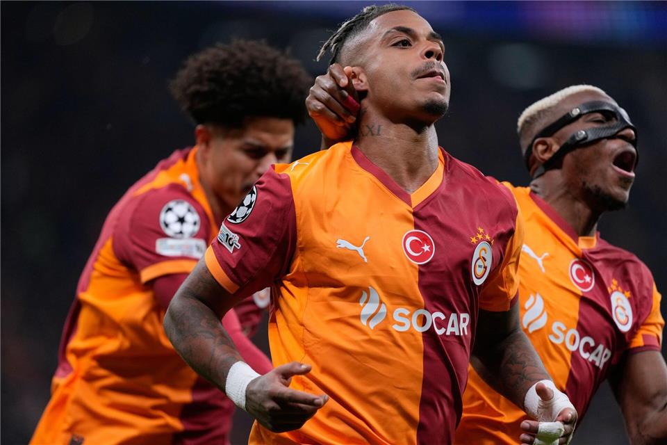 Mario Lemina gelang für Galatasaray der Siegtreffer gegen Liverpool.Khalil Hamra/AP/dpa