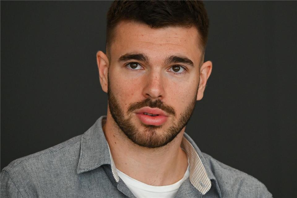 Mario Vuskovic, hier bei einer Verhandlung vor dem DFB-Sportgericht im März 2023, arbeitet an seinem Comeback. (Archivbild)Arne Dedert/dpa