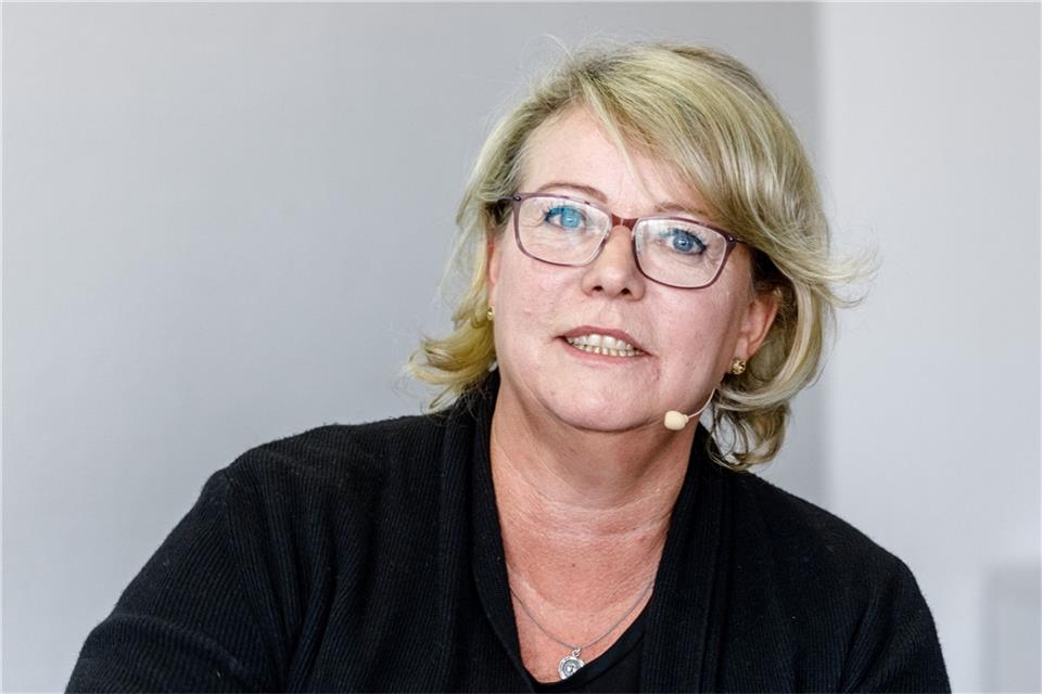 Axel Springer tauscht „Bild“-Chefredaktion aus Marion Horn, einst Chefredakteurin von „Bild am Sonntag“, übernimmt den Vorsitz der Chefredaktion der „Bild“.