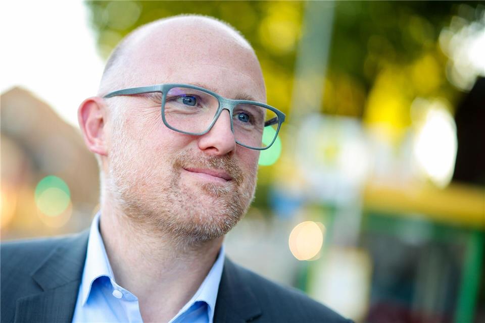 Markige Worte und konsequenter Kampf gegen Sozialleistungsmissbrauch: Duisburgs Oberbürgermeister Sören Link (SPD). (Archivbild)Christoph Reichwein/dpa