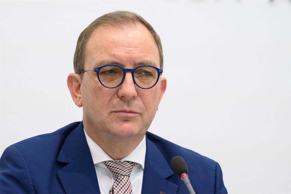 Markus Bauer, Landrat von der SPD, plädiert für Gespräche mit der AfD. (Archivfoto)Klaus-Dietmar Gabbert/dpa