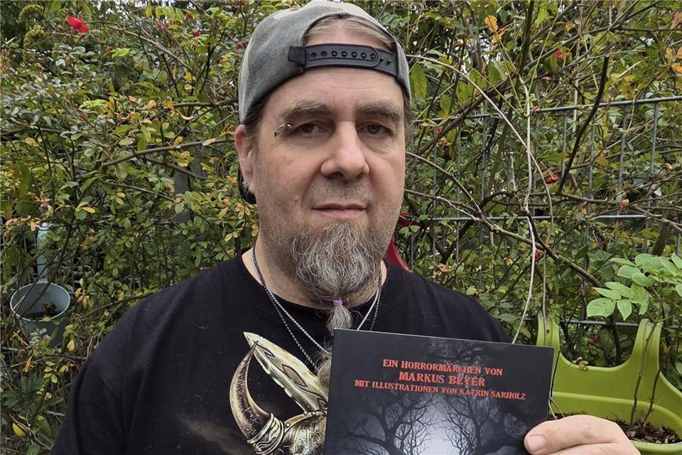 Gebürtiger Heidener veröffentlicht Horrormärchen für Erwachsene Markus Beyers Horrorgeschichte über die Heidener Teufelssteine ist seit dem 30. Oktober erhältlich.
